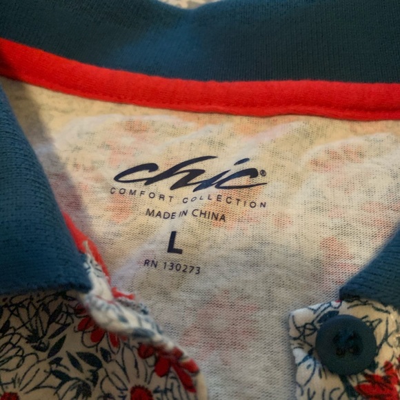 Chic Floral Polo - Picture 2 of 3